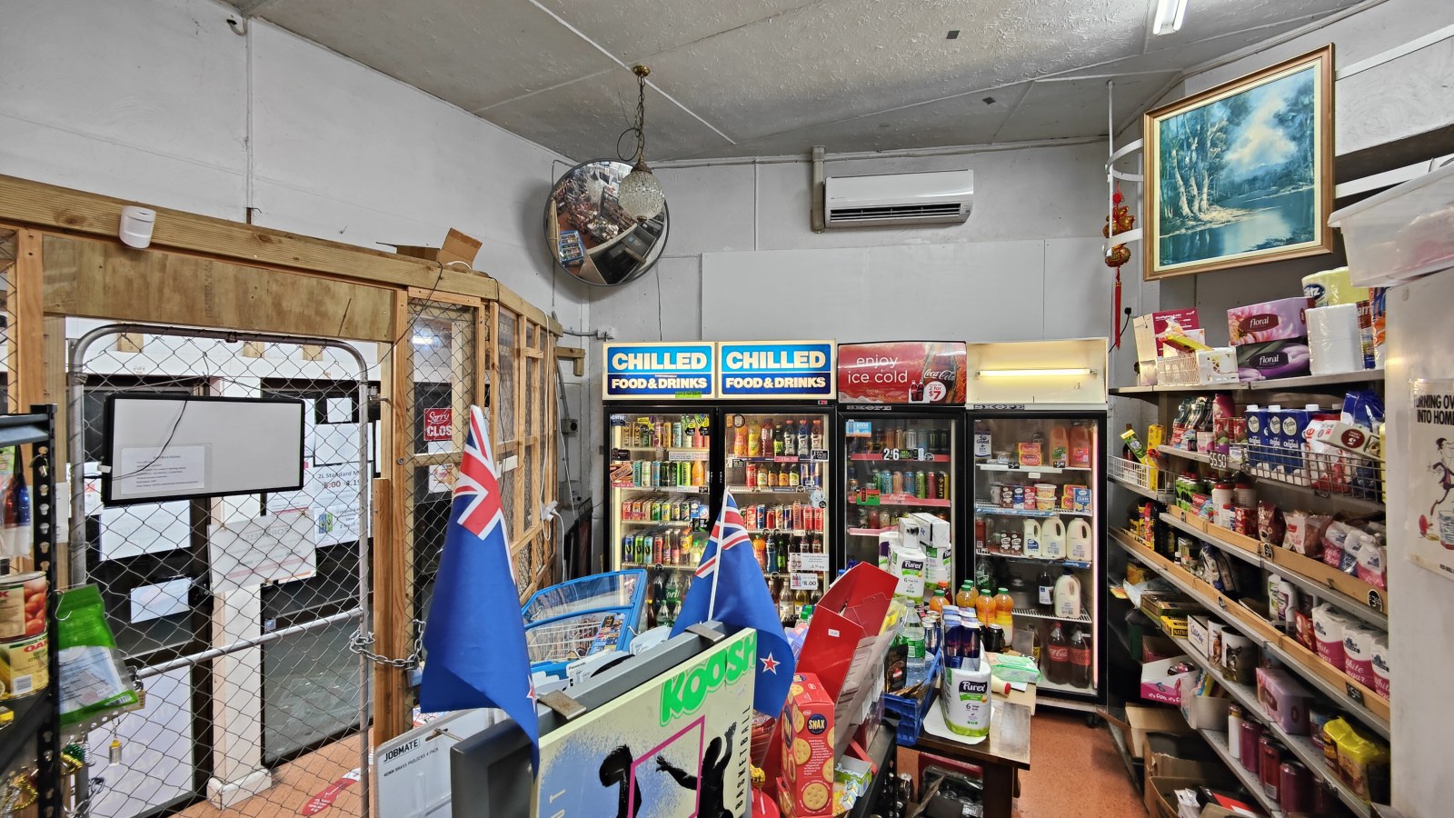 Retail Shop with Commercial Kitchen – High Profile thumbnail